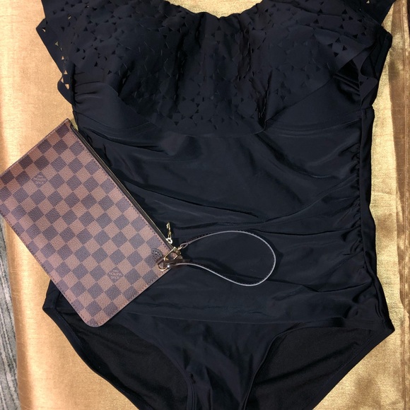 Merona Women's Flounce One Piece Swimsuit - Picture 3 of 7